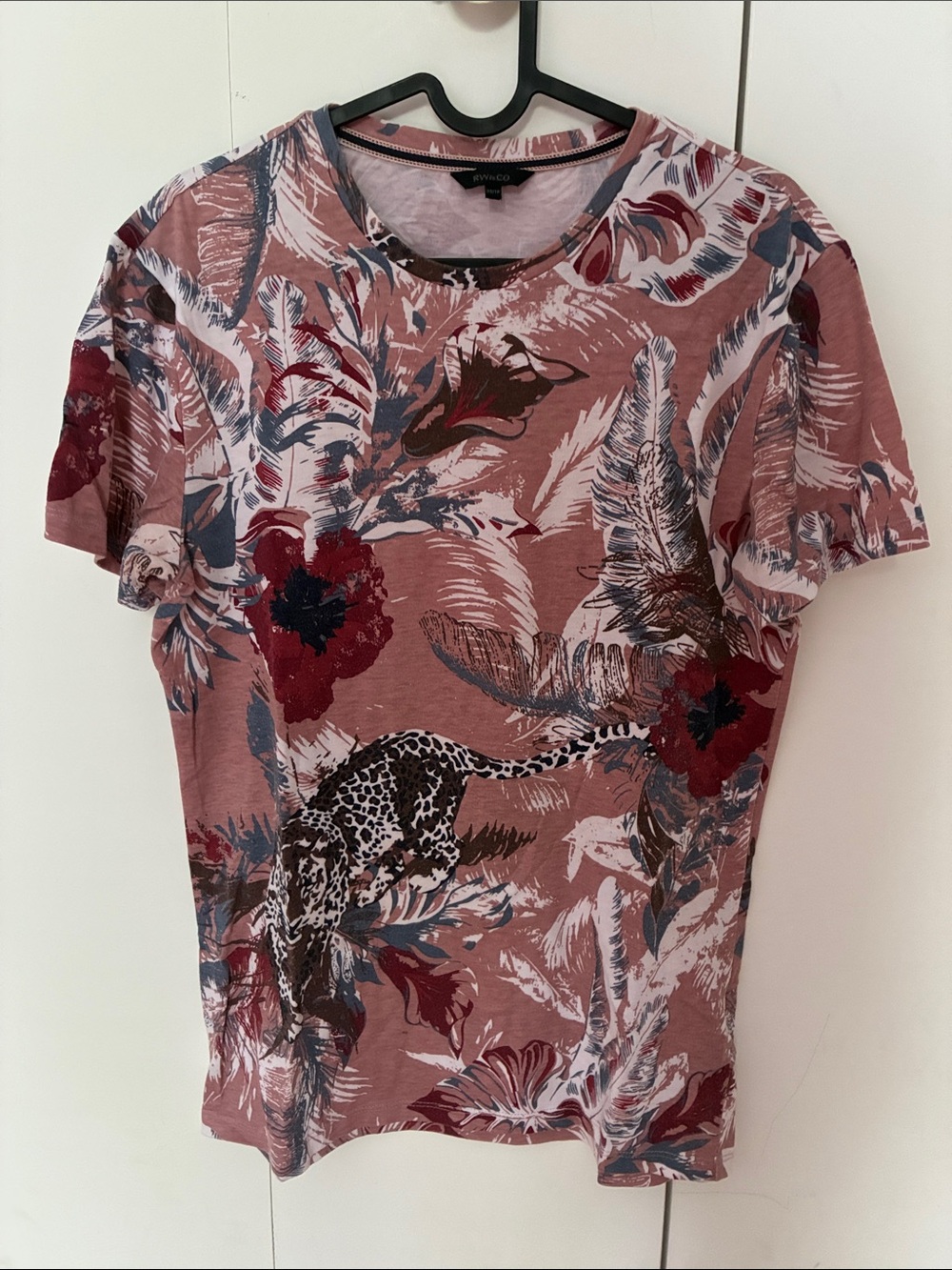 2 for 20$ - RW&CO. Dusty Rose Floral & Leopard Print Short Sleeve Tee